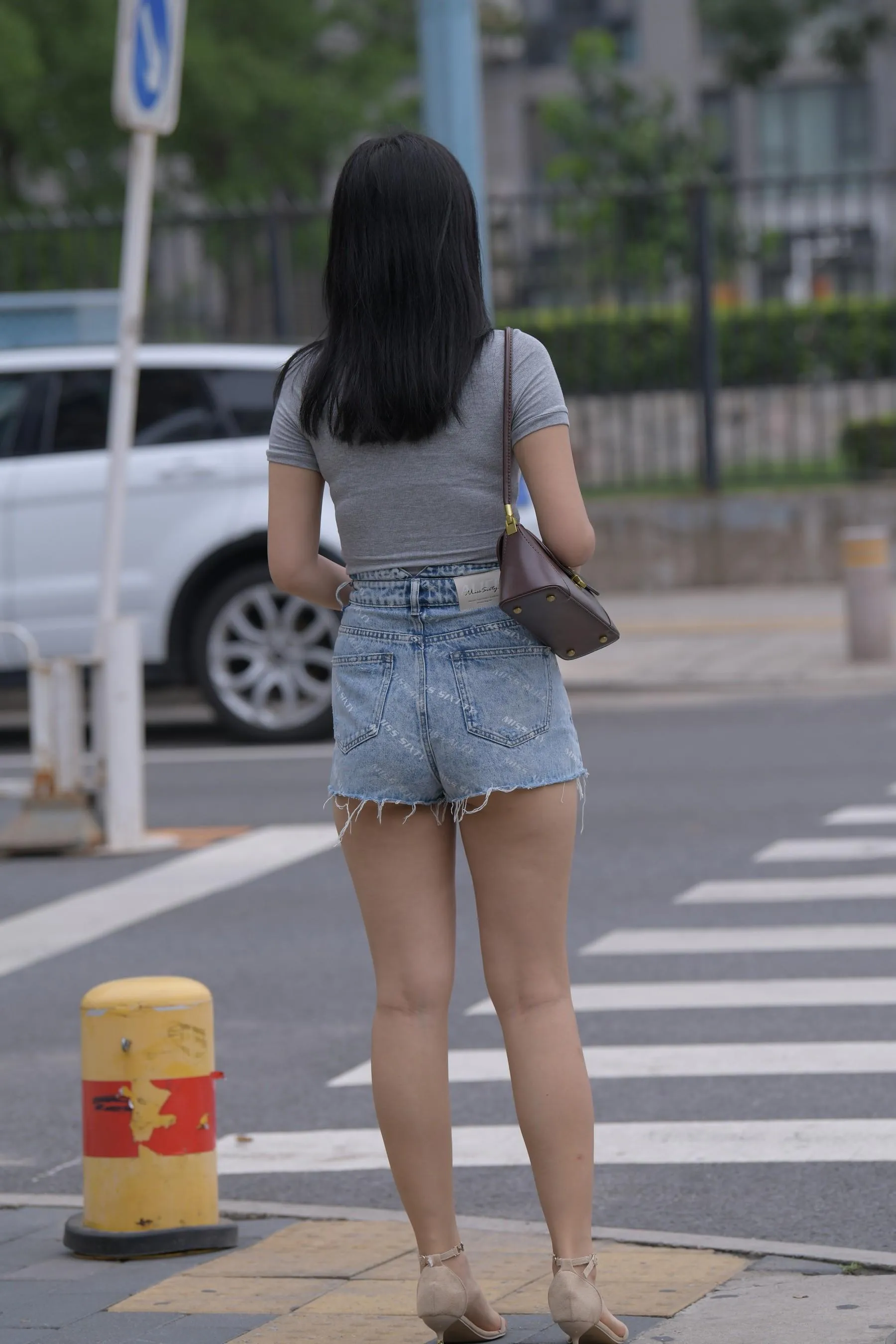 魔镜街拍 NO.169 一只麋鹿摄影-牛仔短裙美女 [235P]插图1